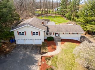 471 Old Post Rd, Tolland, CT 06084