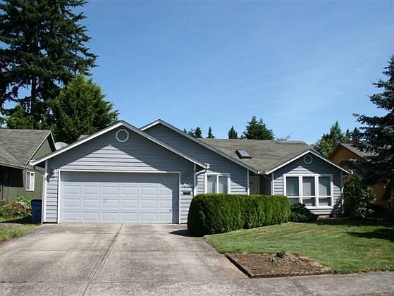 1st image of 10404 NE 88th St