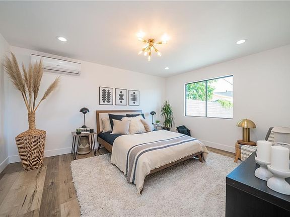 Master Bedroom with Mini split A/C Heat.