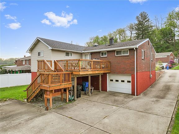 2nd image of 13731 Saint Clair Dr