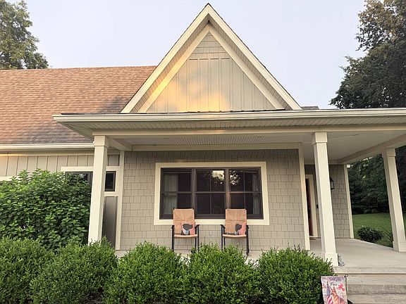 3rd image of 4822 N White Oak Rd