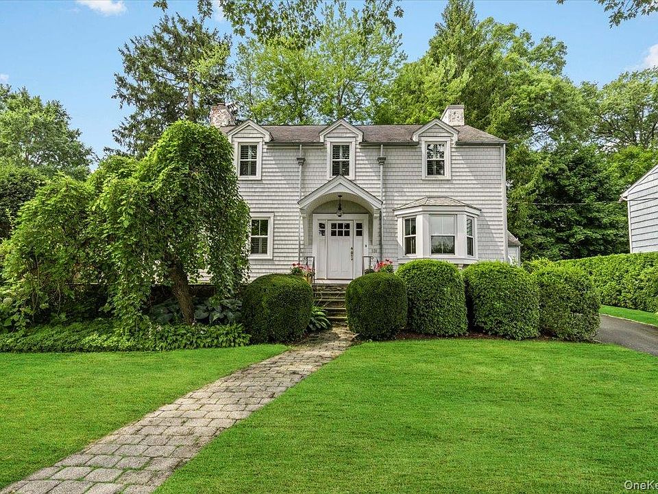 1st image of 128 RALPH Avenue