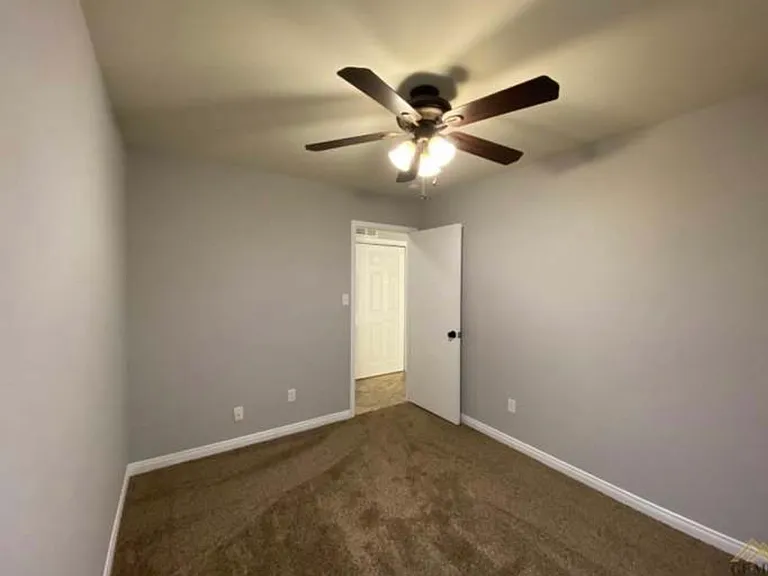 6002 Piacenza Pl — Photo 13