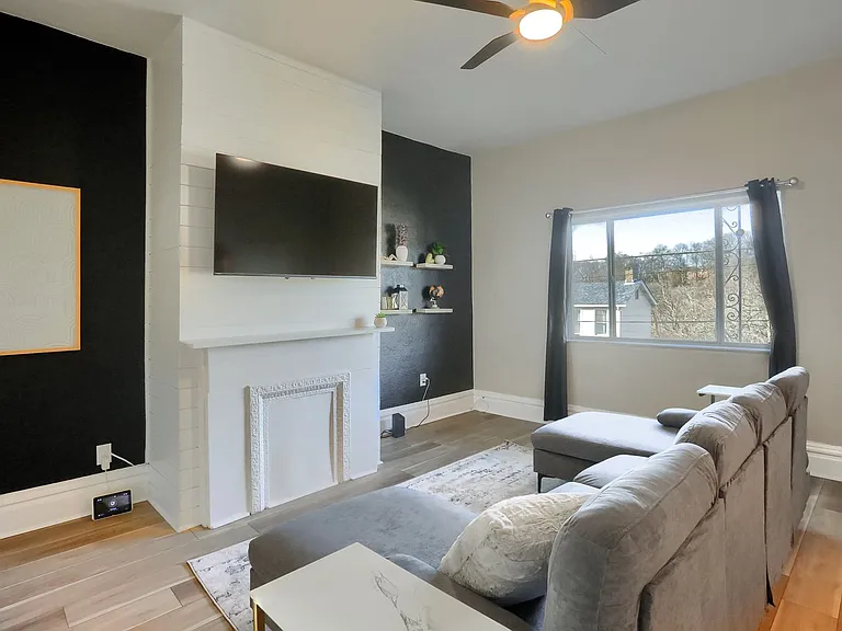 513 Grace St — Photo 6