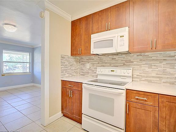 3rd image of 1330 Fernvale Ave