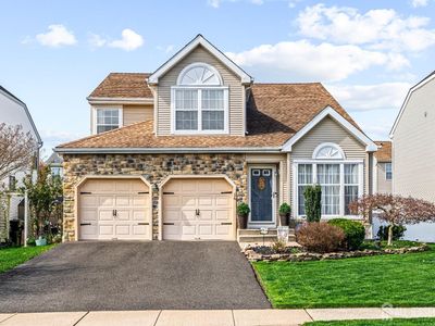 16 Dryden Dr, Burlington, NJ, 08016