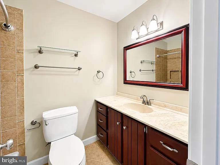 430 N Armistead St #303 — Photo 12