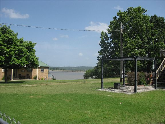 2nd image of 50 Canyon Dr Warren Sub Dr