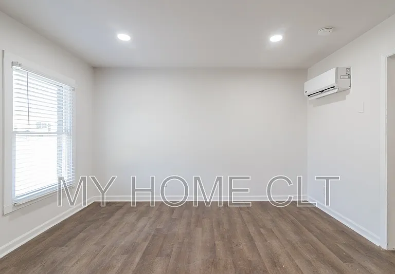 931 Cantwell St #1 — Photo 2