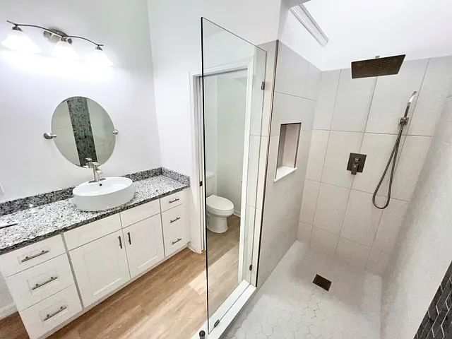 4403 Brookdale Ct — Photo 11