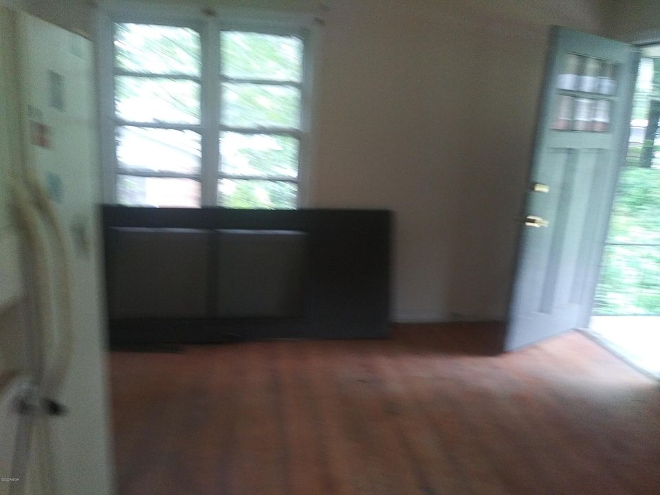 2nd image of 2960 Richard Dr