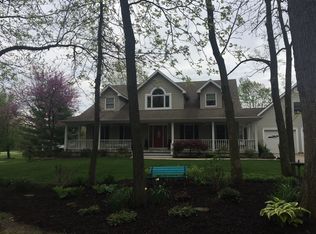 15628 N East Rd, Effingham, IL 62401