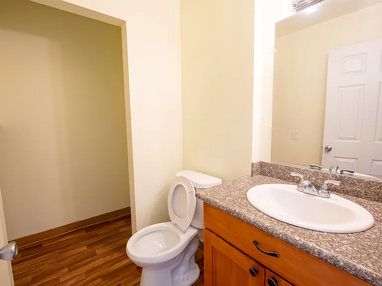 1692 SE Walnut St #10 — Photo 3