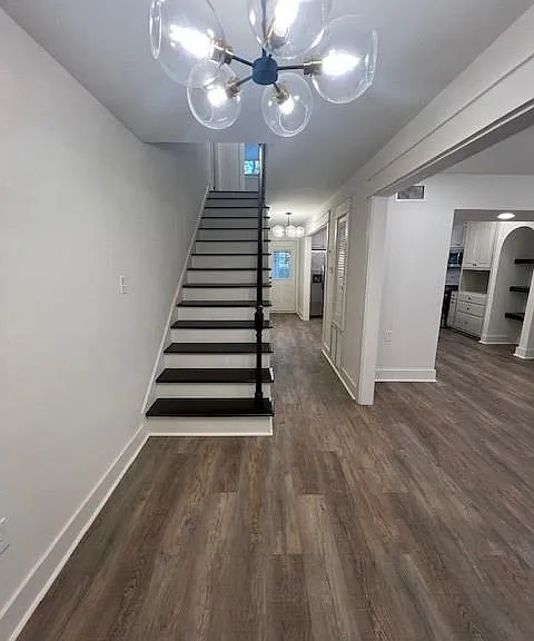 3933 Radnor Ave — Photo 2