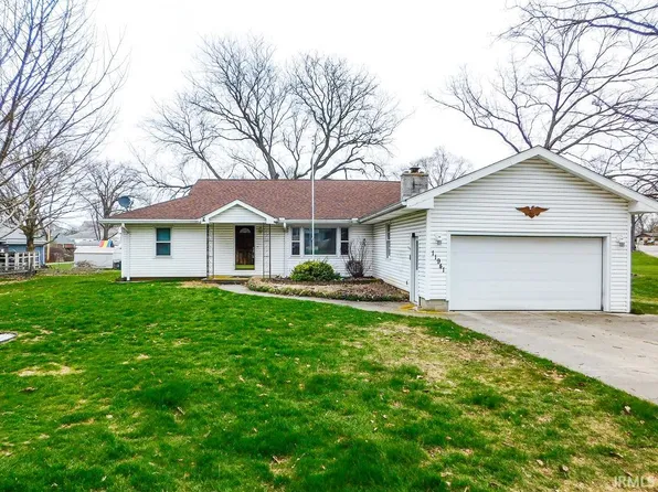 11941 NW Smuts St, Zanesville, IN 46799