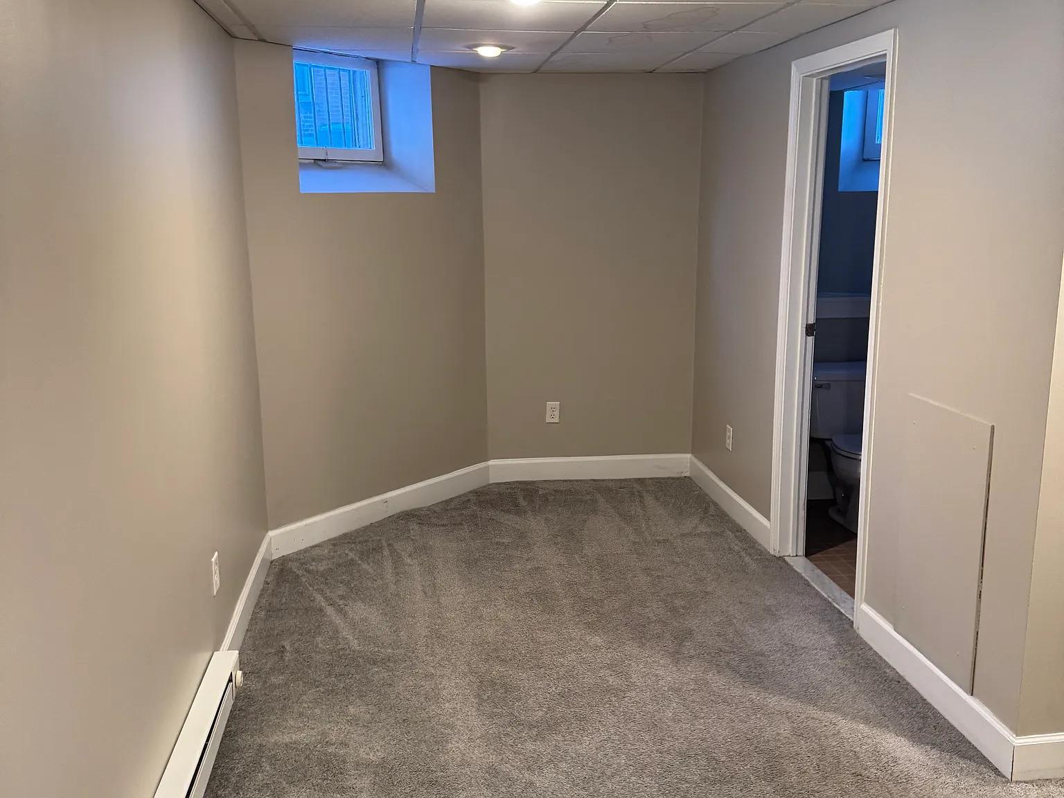 1 bed, 900 sqft, $1,250 — Photo 4