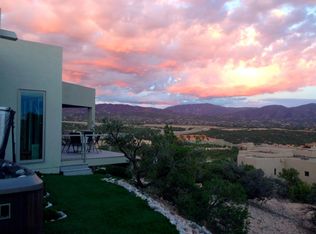 2084 S Ridgetop Rd, Santa Fe, NM 87506