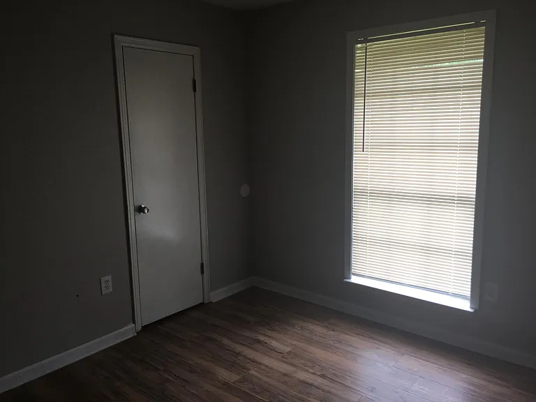 5201 Coolidge St — Photo 11