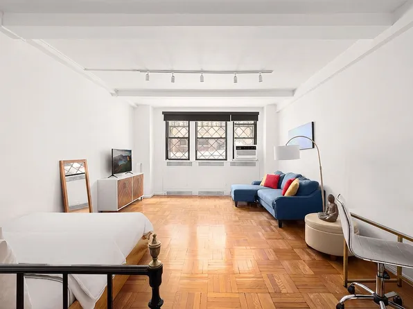 235 E 73rd St APT 1A, Manhattan, NY 10021