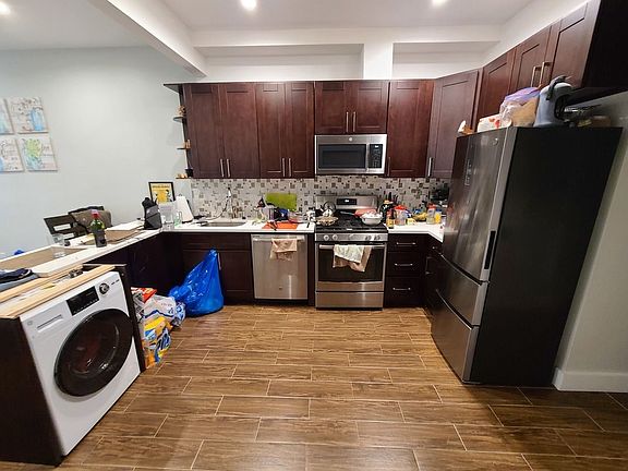 3rd image of 31-16 38th St #2BB