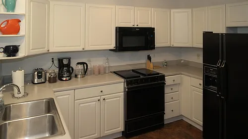 1791 White Oak Holw NE Photo 1