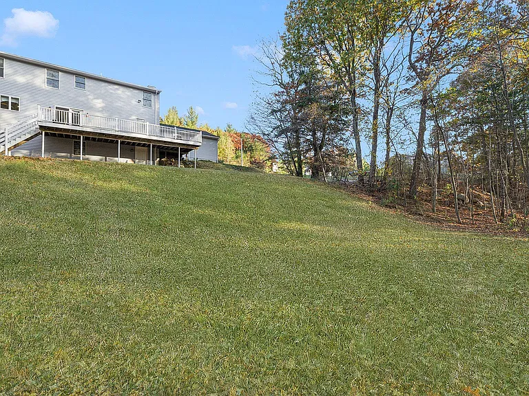 42 Rollingwood Dr — Photo 54