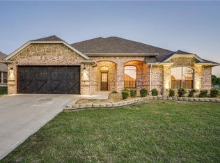300 Lockwood Ln, Weatherford, TX 76087
