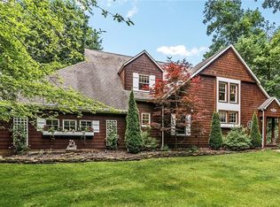 18758 Shaw Rd, Chagrin Falls, OH 44023