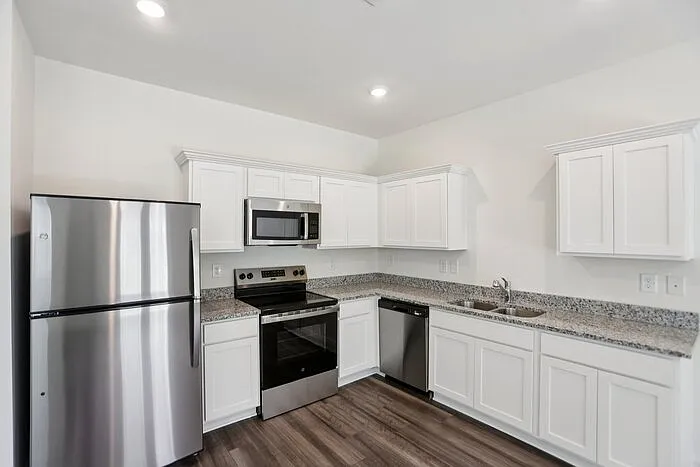 2518 Coventry St — Photo 17