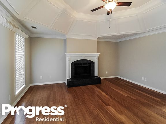 3rd image of 417 Vista Way
