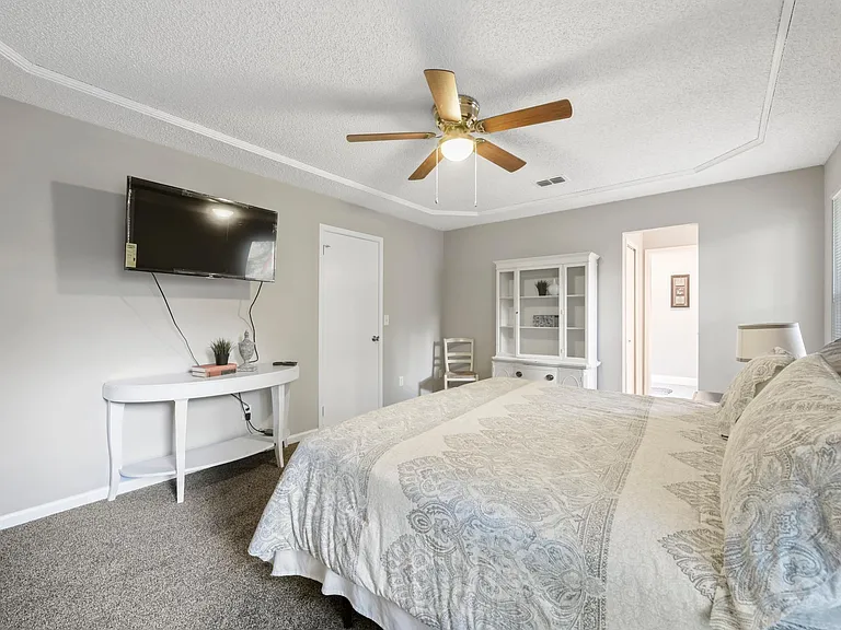 11530 Sweetwater Oaks Dr W — Photo 12