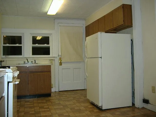 1940 Thomaston Ave #3 — Photo 6