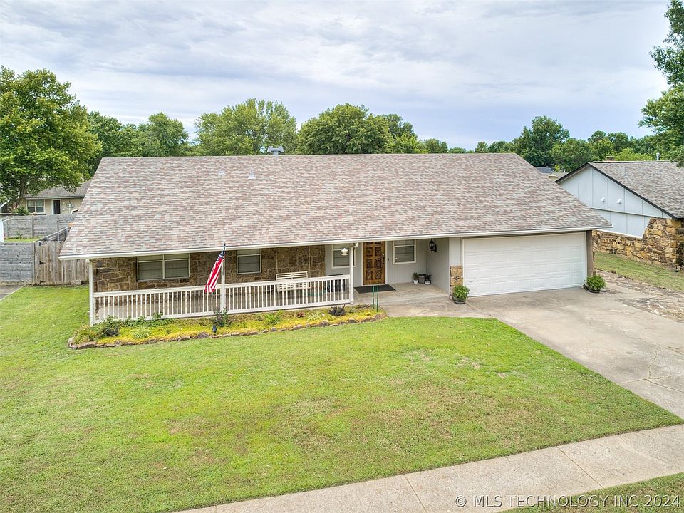 1st image of 2713 E Dallas St