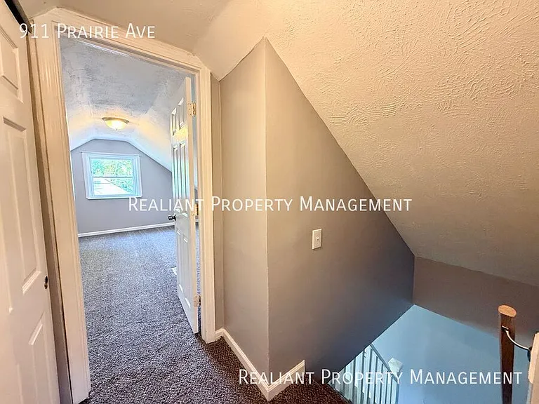 911 Prairie Ave — Photo 14