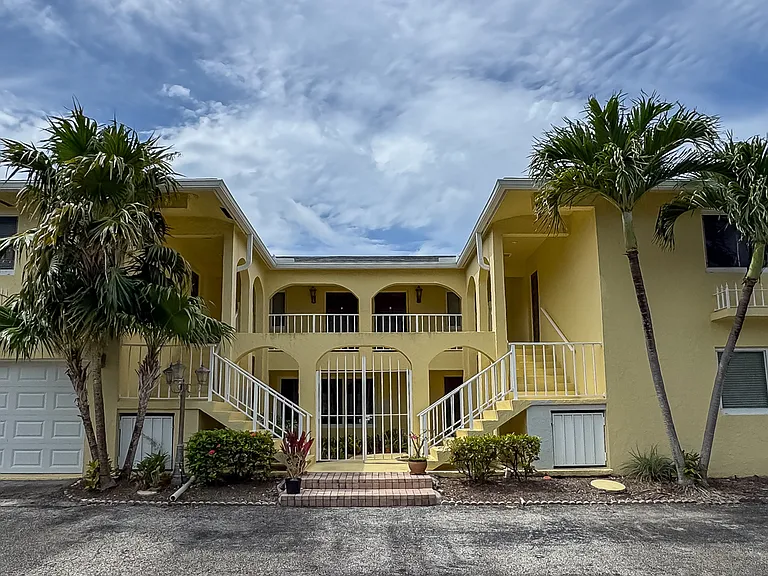 1110 Bel Air Dr — Photo 19