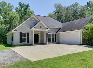 200 Peachtree Dr, Richmond Hill, GA 31324