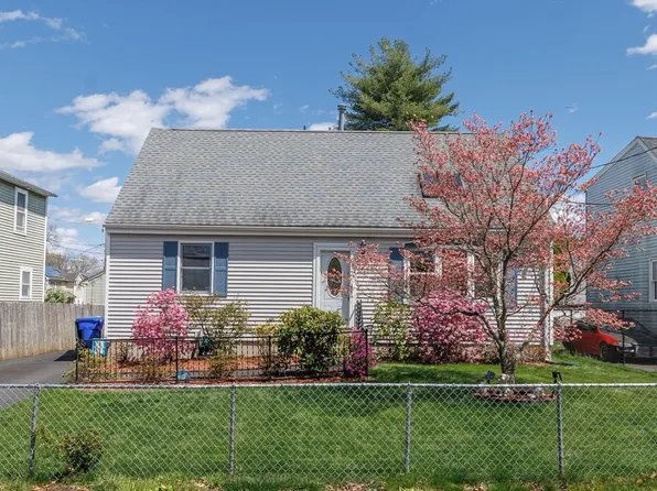 269 Morton St, Springfield, MA 01119