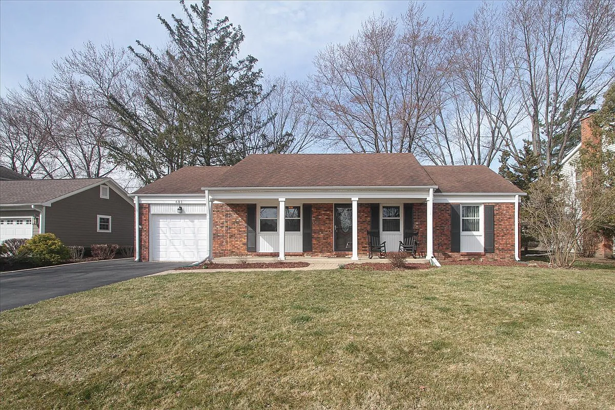 601 Checker Dr photo 1