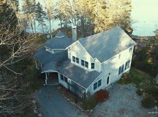121 Plumb Point Rd, Deer Isle, ME 04627