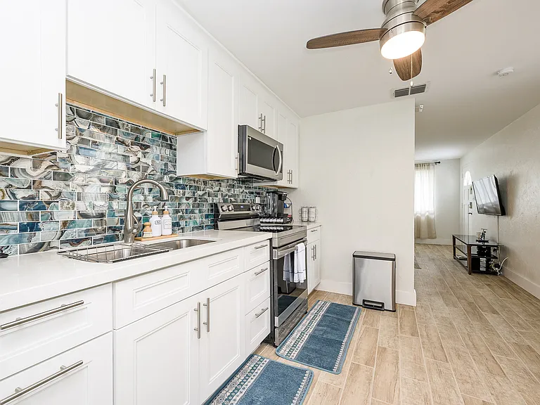 110 Mason Park Dr — Photo 5
