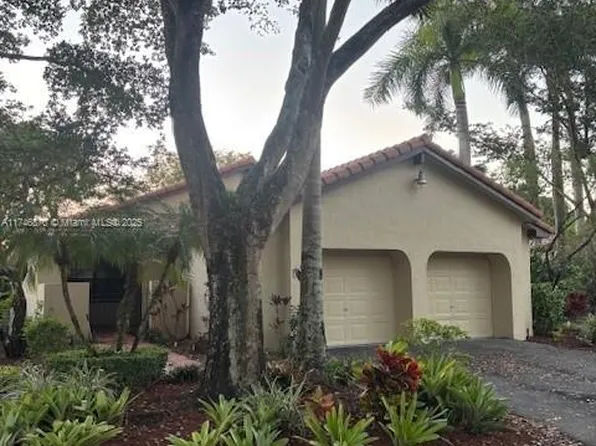 2011 Sacramento, Weston, FL 33326
