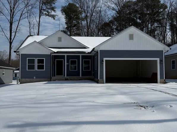 204 Woodmount Dr, Colonial Beach, VA 22443