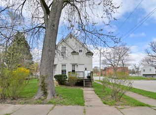 1800 Victoria Ave, North Chicago, IL