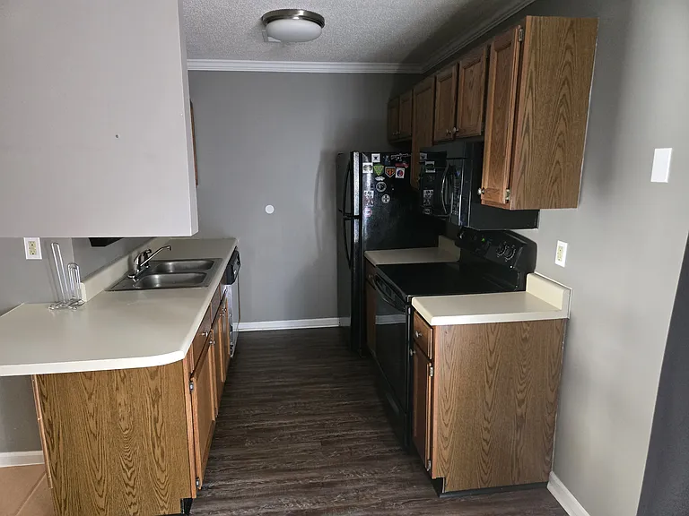 1108 Andrew Brook Ln — Photo 3