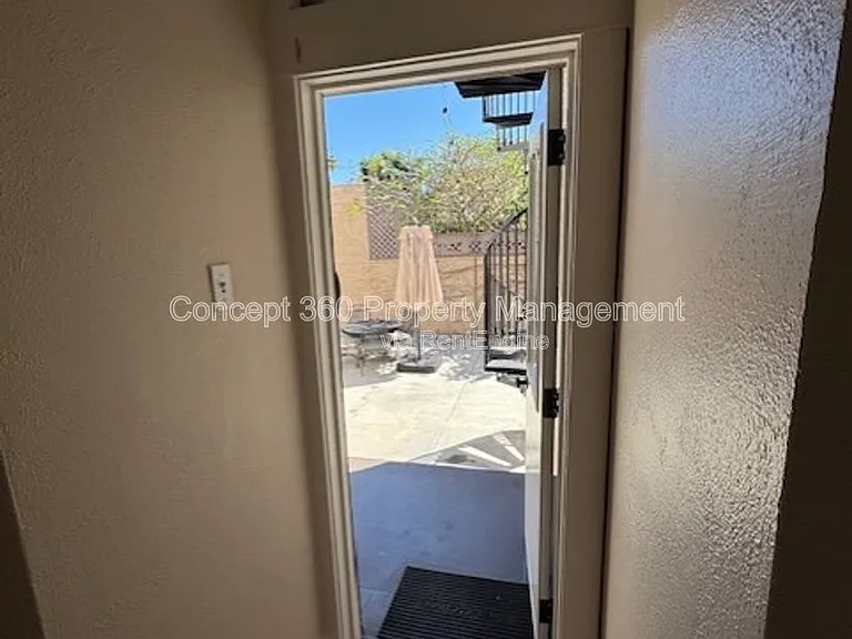 1144 E Appleton St #1 — Photo 29