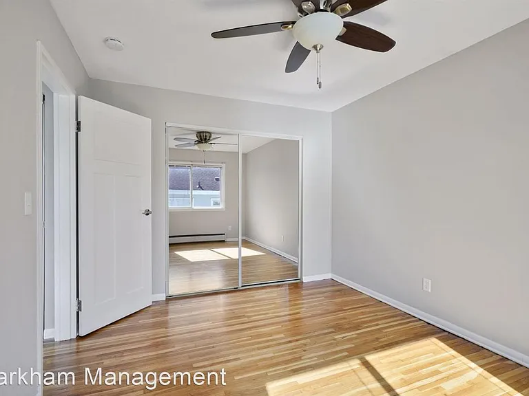 1349 Pennsylvania Ave — Photo 17