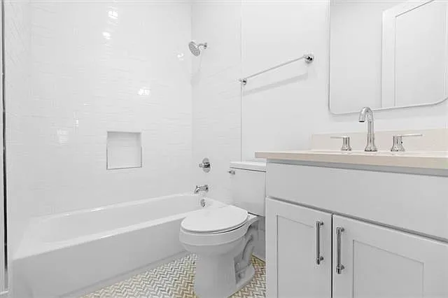 875 Okeefe Ave #301 — Photo 24