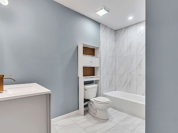 5th image of 189 North St Unit B