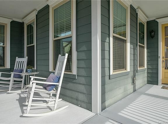 3rd image of 3135 Kennys St