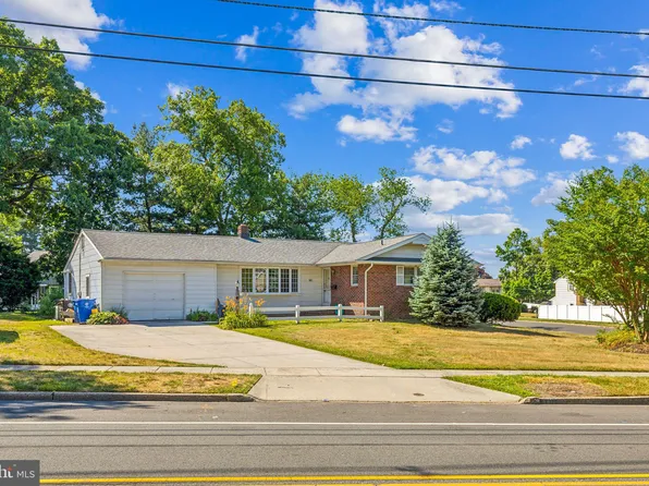 101 Villinger Ave, Cinnaminson, NJ 08077